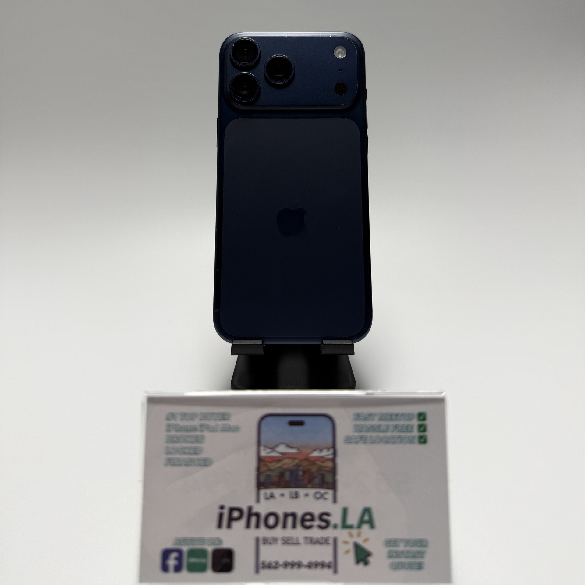 iPhone 17 Pro Max 256GB, Deep Blue